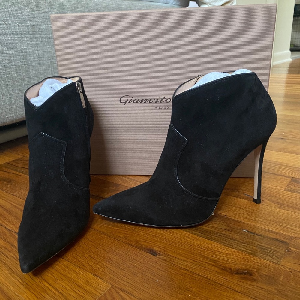 Gianvito Rossi Black Booties 40